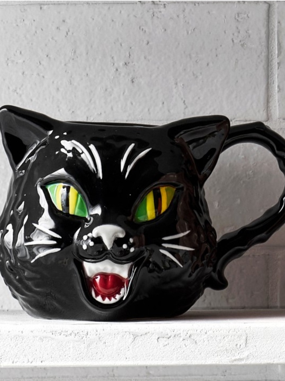 NWT Williams Sonoma Black Cat Figural Mug with Green and Yellow Eyes